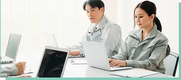 点検結果の報告書作成および社内共有